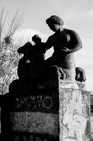 Statue
